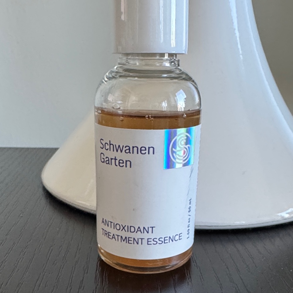 Schwann Garten Antioxidant Treatment Essence Korean Skincare Toner Travel Size